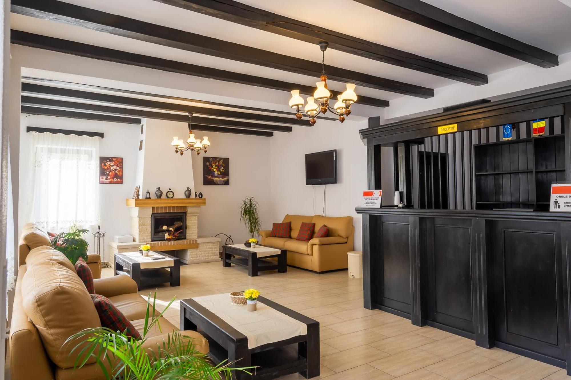 Bed and Breakfast Poiana Soarelui Моечиу-де-Сус Экстерьер фото